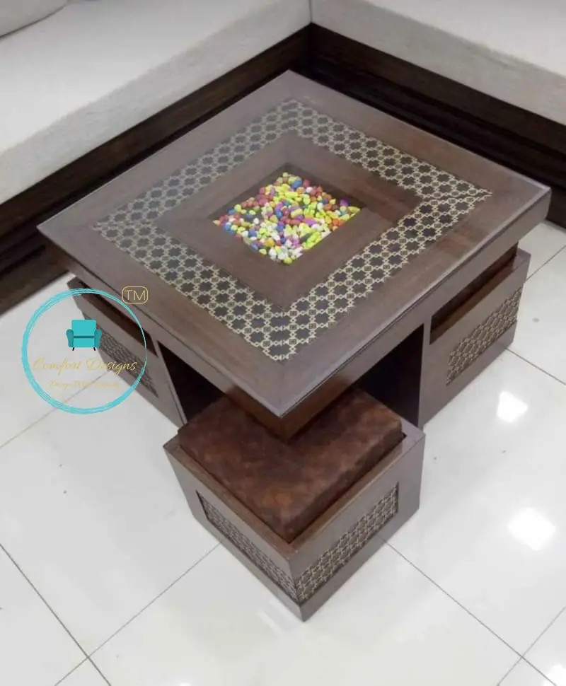 Neural Center Table With Puffy 09